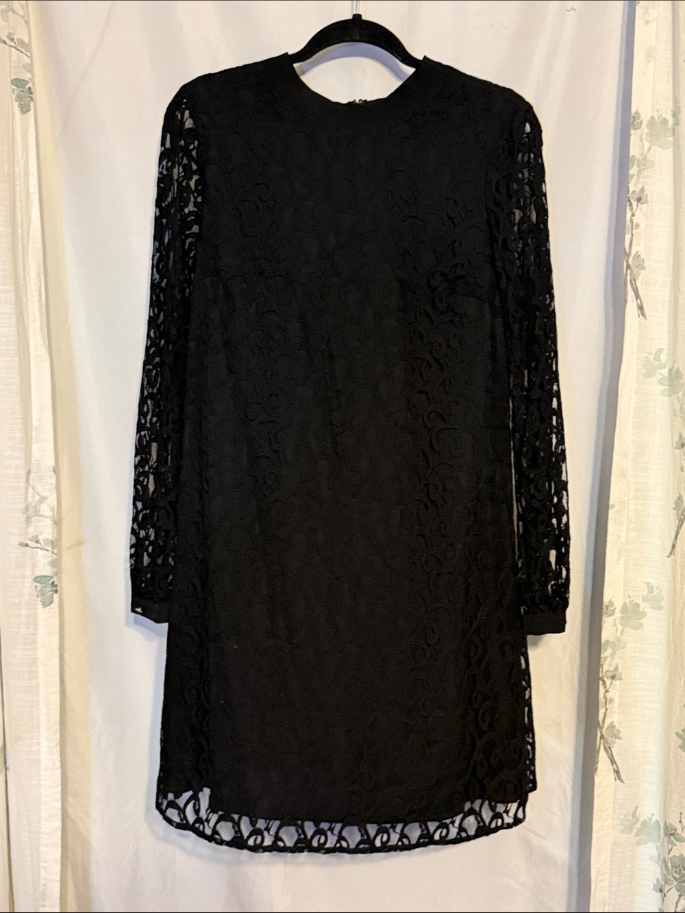 CeCe Black Lace Long-Sleeve Shift Dress